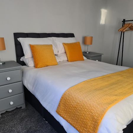 Whole House - 4 Bedrooms - Parking - Sleeps 8 Бирмингем Экстерьер фото