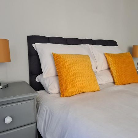 Whole House - 4 Bedrooms - Parking - Sleeps 8 Бирмингем Экстерьер фото
