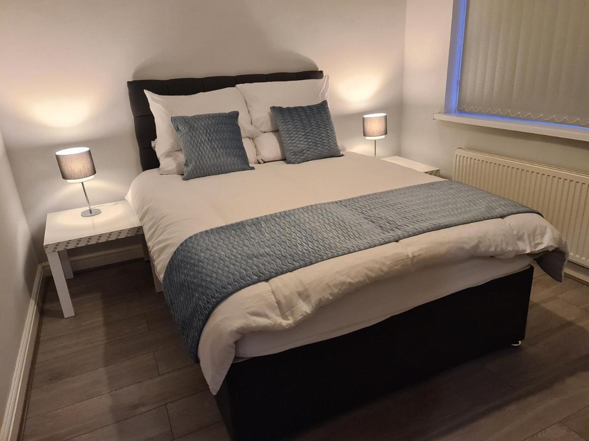 Whole House - 4 Bedrooms - Parking - Sleeps 8 Бирмингем Экстерьер фото